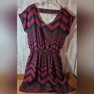 Lily Rose Burgundy and Black Chevron Midi Dress With Pockets